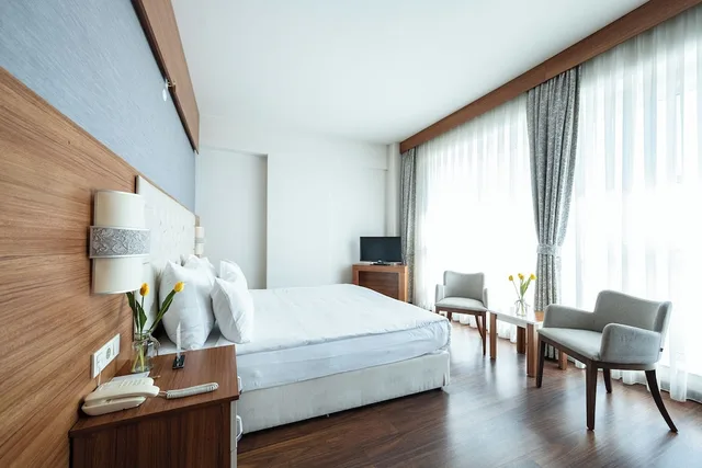 جناح جونيور بسرير مزدوج مع أريكة، Parion Hotel 2/4