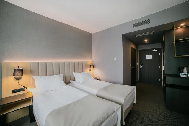 غرفة قياسية بسريرين منفصلين، B&B HOTEL Warsaw East 4/10