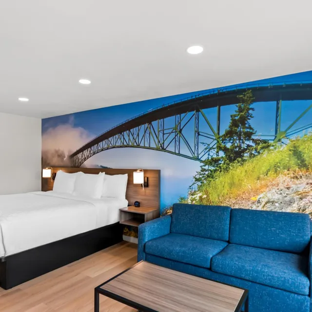 غرفة ثلاثية مع أريكة، Clarion Pointe Mount Vernon - Burlington WA 1/1