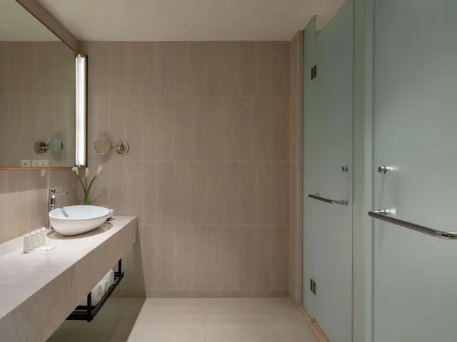 Studio, Suite, Golf Course View، Radisson Golf And Convention Center Batam 3/3