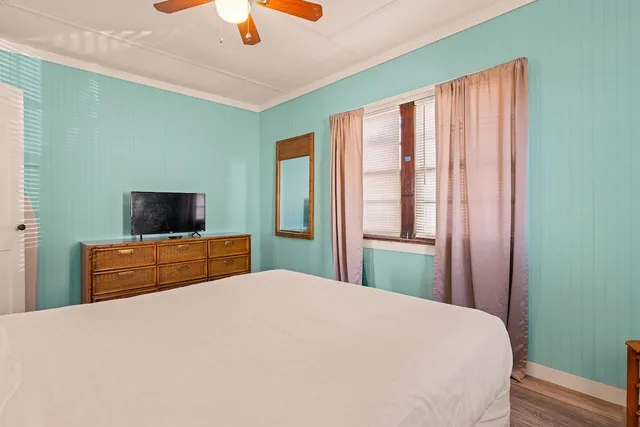 كوخ ديلوكس بسرير كوين وسريرين منفصلين، Oceanside Court By Kees Vacations 4/10