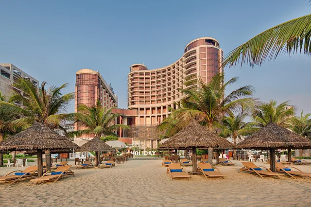 Senior, Deluxe, Double Bed, Partial Sea View, Holiday Beach Hotel Danang 1/1