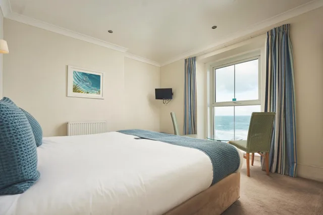 Room, Double Bed, Coast View، Great Western Hotel 1/10