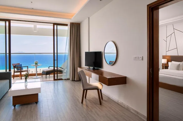 Connecting, Residence, Studio, Sea View, Sofa، Movenpick Resort Cam Ranh 5/9