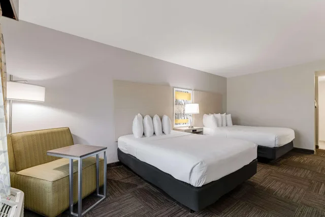 غرفة بسرير مزدوج لذوي الإعاقة، Best Western Auburndale Inn & Suites 2/4