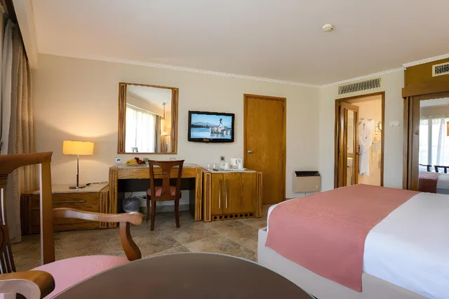 غرفة قياسية بسرير مزدوج وسريرين منفصلين، Jolie Ville Resort & SPA kings Island Luxor 2/4