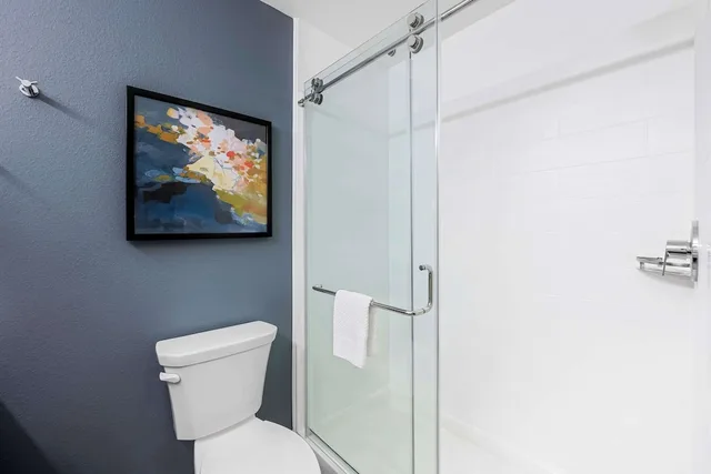 Suite, King Bed, Everhome Suites Fayetteville near Fort Bragg 6/6