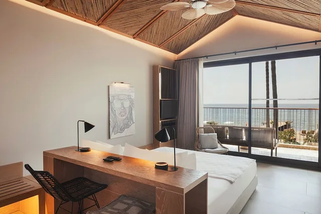 Deluxe, Queen Bed, Sea View, Plunge Pool، Day One Beach Resort and Spa 3/6