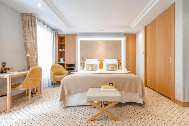 غرفة بريفيليج، Madison Hotel 10/10