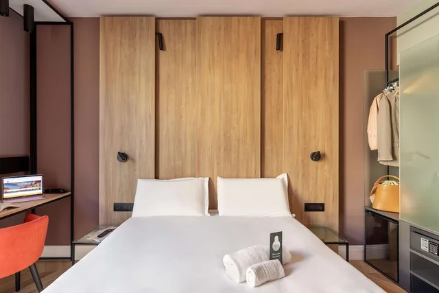 غرفة سوبيريور بسرير كوين، B&b Hotel Genova City Center 6/10