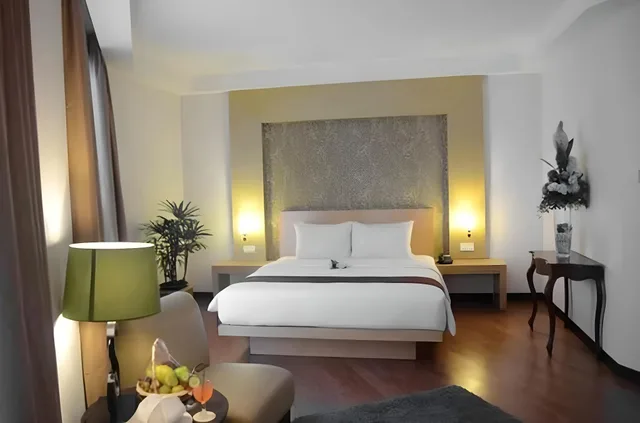 جناح جونيور، The Axana Hotel 2/3