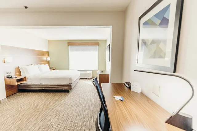 جناح بسرير كينج، Holiday Inn Express Atlanta Ne I 85 Clairmont 6/8