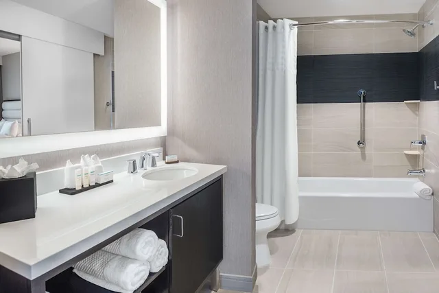 جناح بسريرين كوين مع أريكة، Embassy Suites By Hilton Houston West - Katy 3/4
