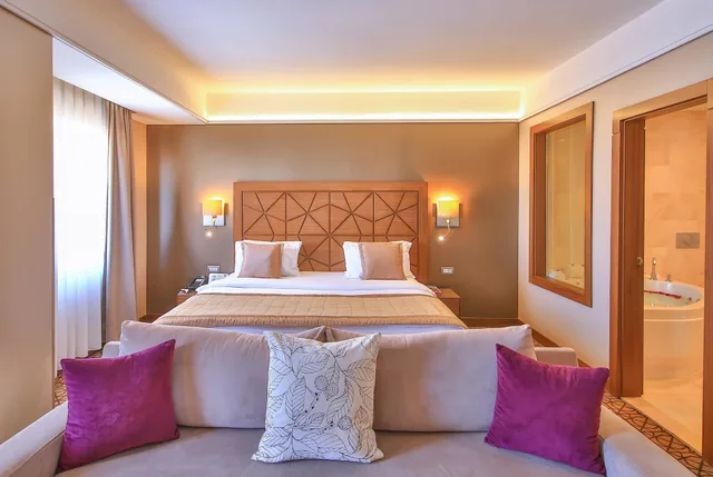 Suite, King Bed, Ramada By Wyndham Istanbul Taksim 2/8