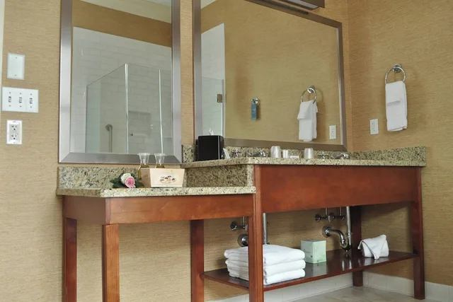 غرفة بسرير كينج، Fairfield Inn Suites By Marriott Albany Downtown 9/9