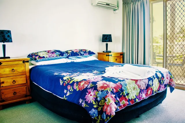 شقة بسرير كوين وسريرين منفصلين بغرفتي نوم، Key Largo Apartments 6/10