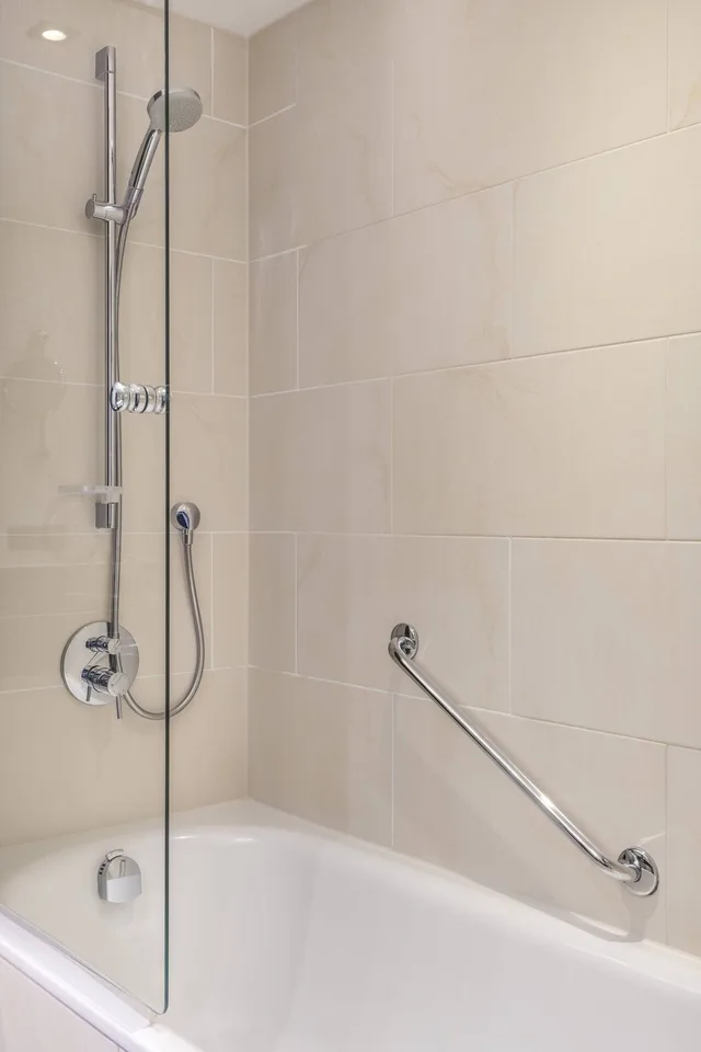 غرفة سوبيريور بسرير كينج، Munich Marriott Hotel 6/10