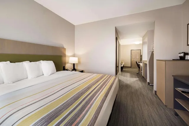 جناح بسرير كينج وسريرين منفصلين، Country Inn Suites By Radisson Freeport Il 1/3