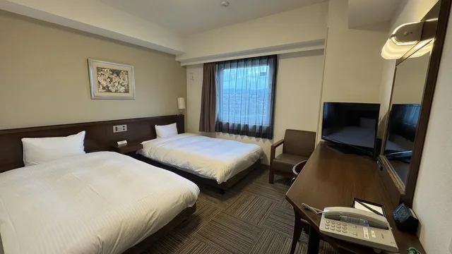 غرفة قياسية بسريرين منفصلين للمدخنين، Hotel Route-Inn Nabari 2/2