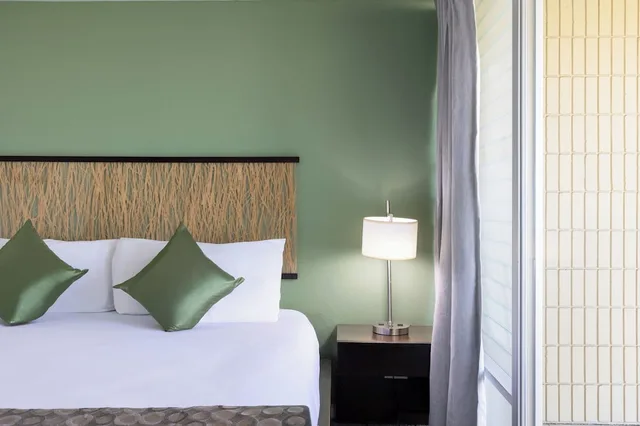 جناح بسرير كينج بإطلالة على المدينة بغرفة نوم واحدة، Skyline Island Colony Hotel 6/10
