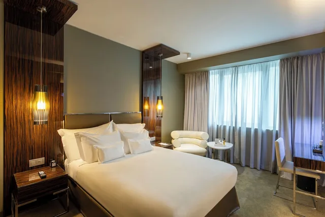 غرفة بريميير ديلوكس بسرير كوين، Altis Grand Hotel 5/10