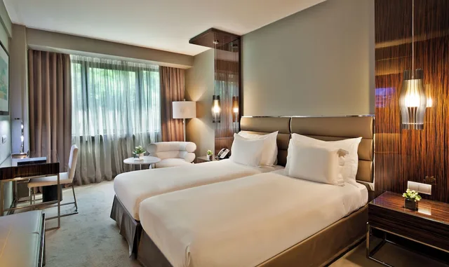 غرفة ديلوكس بسرير كوين، Altis Grand Hotel 7/10