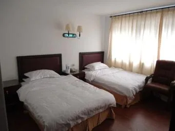غرفة بسريرين منفصلين، ADITYA HOTEL 1/1