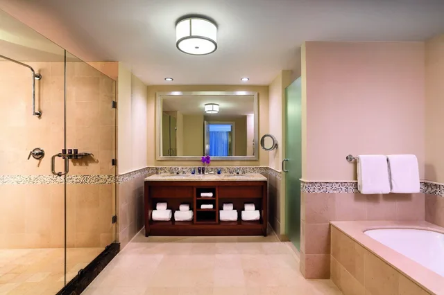 غرفة بسرير مزدوج بإطلالة، The Ritz-Carlton, Aruba 3/3