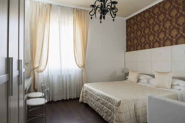 Double Deluxe, Hotel Re Enzo 10/10