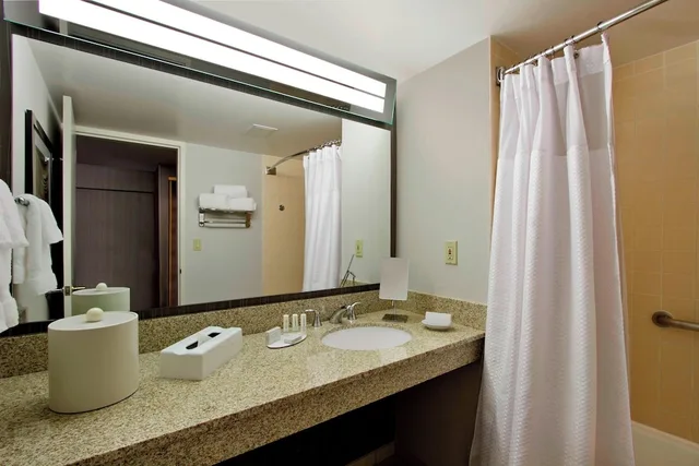 غرفة بسريرين مزدوجين، Courtyard by Marriott Lyndhurst Meadowlands 5/5
