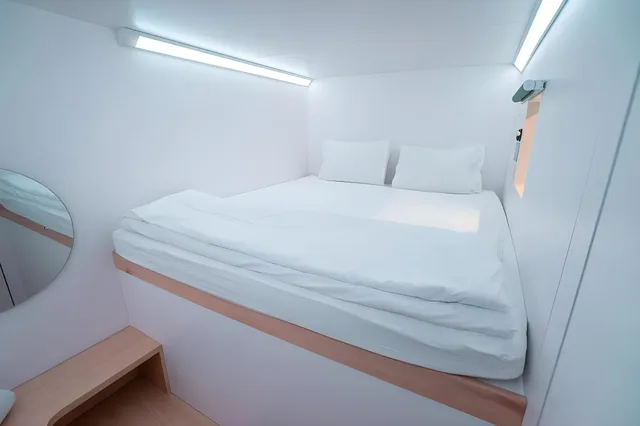 Sky, King Bed، Bobopod ITC Kuningan 2/2