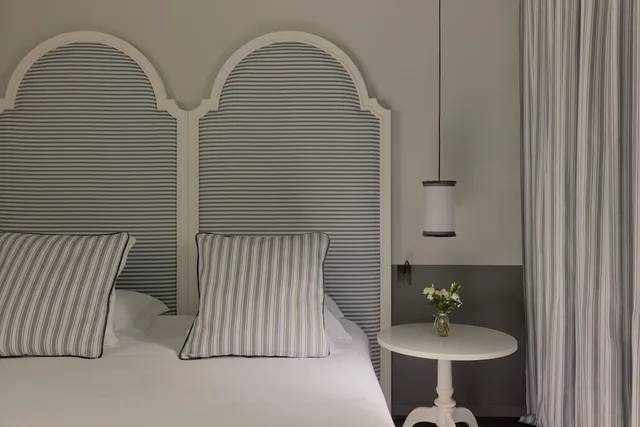 Como, Suite, Twin Beds، Chateau Cordeillan Bages 1/1