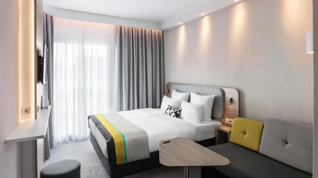 غرفة بسرير كوين، Holiday Inn Express Munich North, an IHG Hotel 6/10