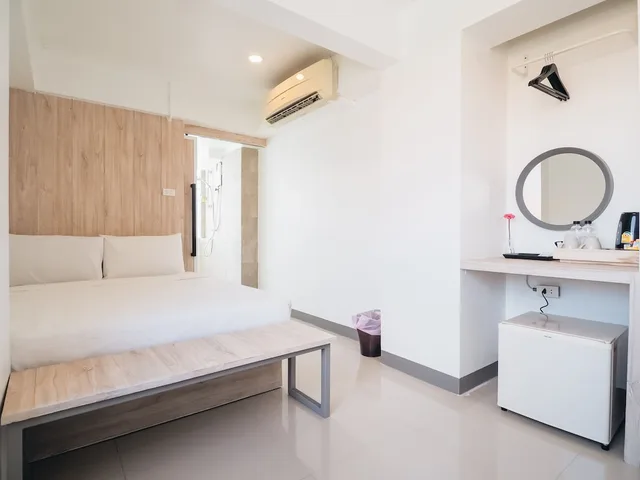 غرفة قياسية بسرير كينج، Loyy Hotel 5/6