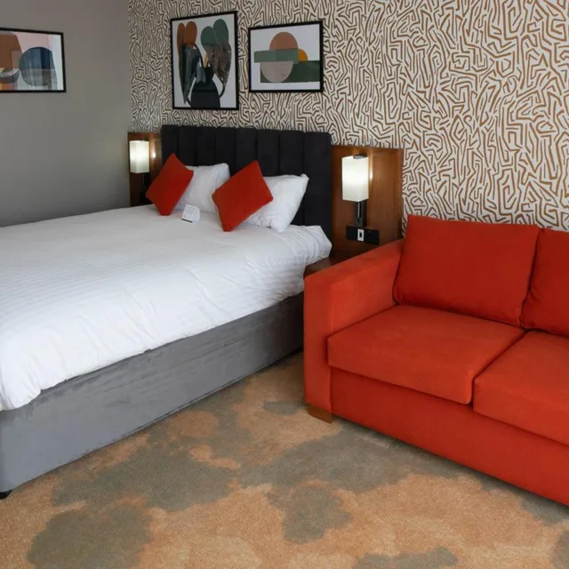 غرفة قياسية بسرير مزدوج مع أريكة، HOLIDAY INN BRISTOL CITY CENTRE 7/10