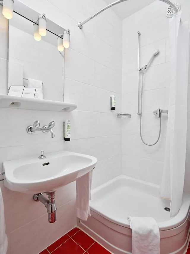 استوديو بسرير كوين، HOTEL BON PORT 3/4
