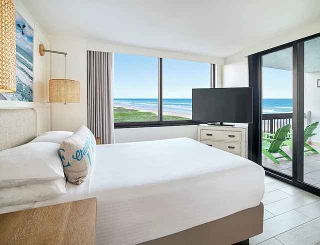 2 Bedrooms, Condo, 1 King and 2 Queen Beds, Partial Ocean View, Margaritaville Beach Resort - South Padre Island 1/5