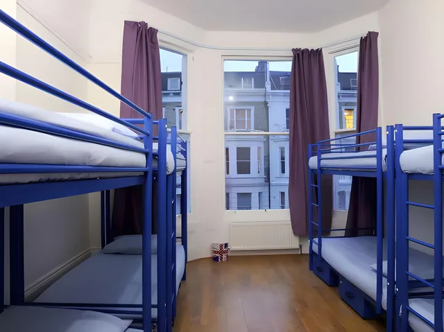 Female Dorm, 8 Beds, Saint James Backpackers 1/1