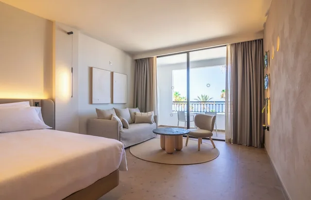 جناح جونيور ديلوكس بسرير كينج، Bahia Principe Sunlight Tenerife 1/6