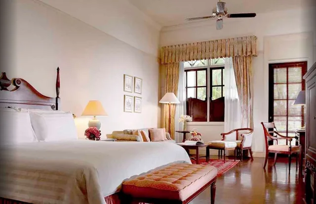 غرفة كلاسيكية بسرير مزدوج أو سريرين منفصلين، Majapahit Hotel Surabaya - MGallery Collection 1/1