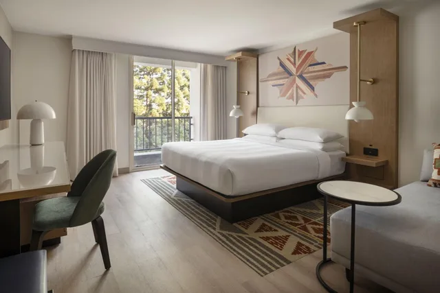 غرفة بسرير كينج بحوض استحمام لذوي الإعاقة، Marriott San Ramon 4/7