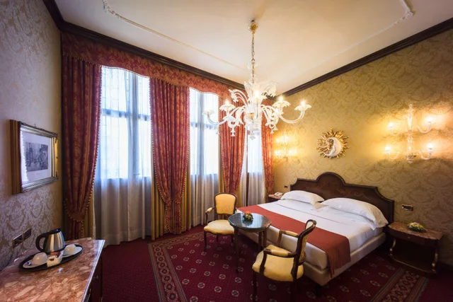 غرفة قياسية، NH Venezia Santa Lucia 6/10
