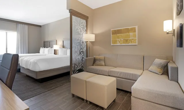 جناح رباعي، Pestana Orlando Suites Lake Buena Vista 1/1