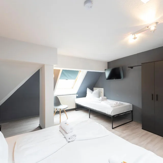 شقة، Hotel Astoria Am Urachplatz 7/10