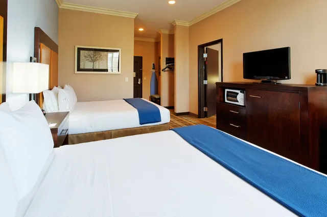 جناح ركني بسريرين كوين، Holiday Inn Express Benicia 2/5