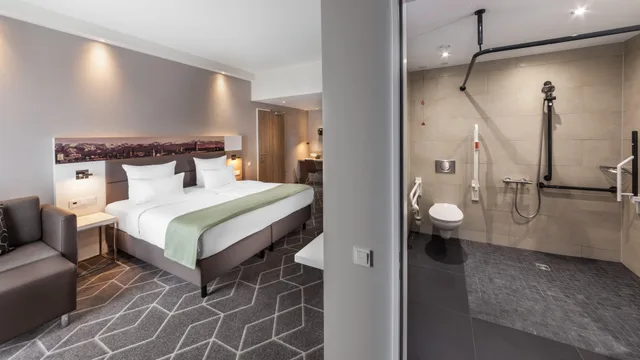 غرفة بسرير كوين لذوي الإعاقة، Holiday Inn Express Munich - City East 9/9