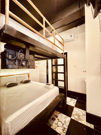 Room, 4 Loft Beds, No Window، TAB Hotel Malioboro Yogyakarta 1/3