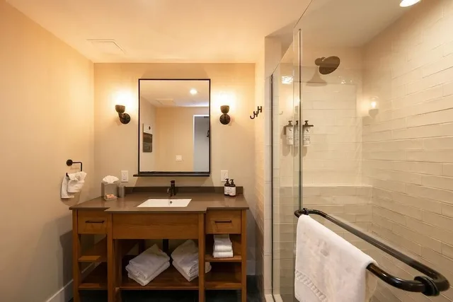 Lanai, Studio, King Bed, Pool Side، The Perry Hotel Key West 5/6