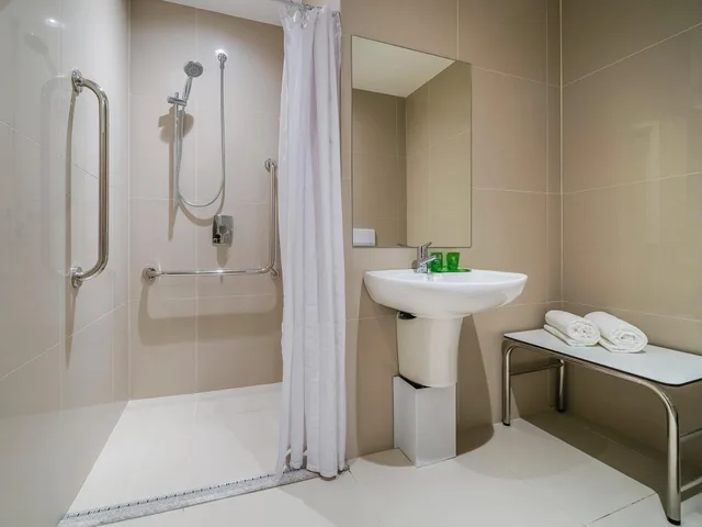 غرفة لذوي الإعاقة، Ibis Styles SP Centro 2/2