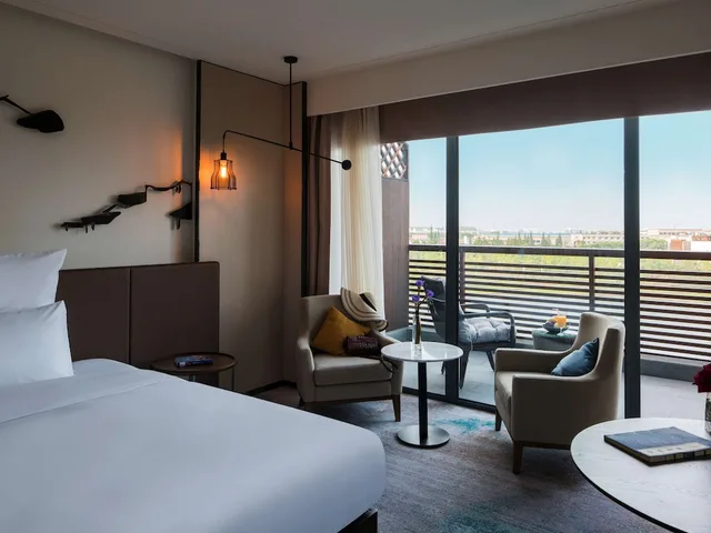 Deluxe, King Bed, Pullman Zhouzhuang 5/10